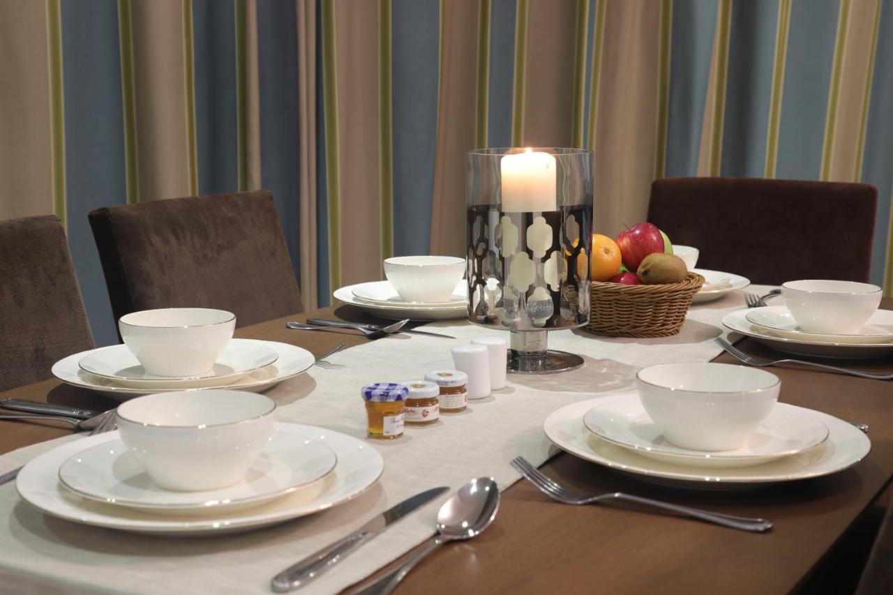 Magnum Hotel & Suites West Bay Doha Bagian luar foto