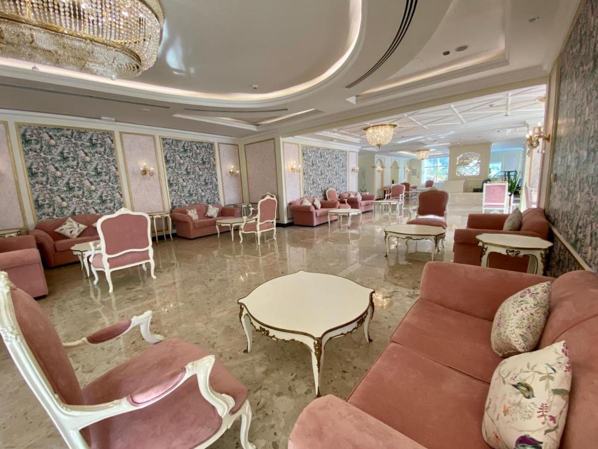 Magnum Hotel & Suites West Bay Doha Bagian luar foto