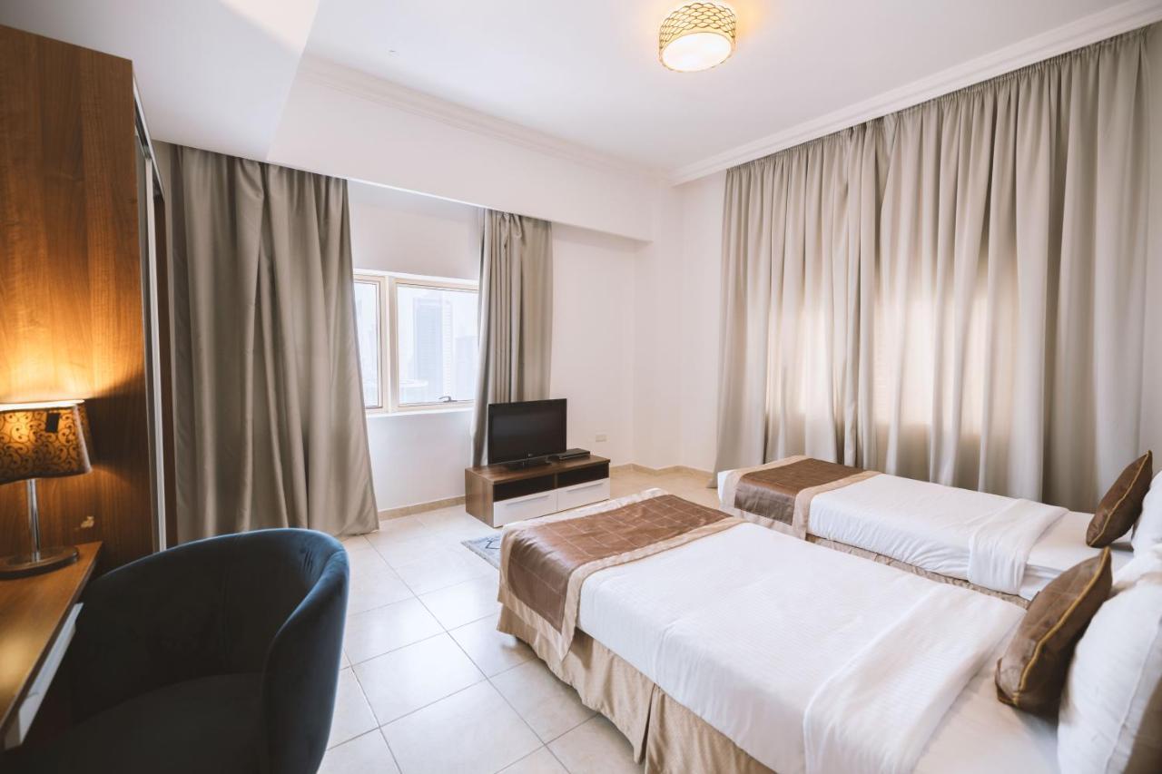 Magnum Hotel & Suites West Bay Doha Bagian luar foto