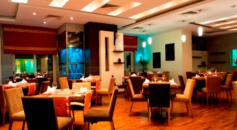 Magnum Hotel & Suites West Bay Doha Bagian luar foto