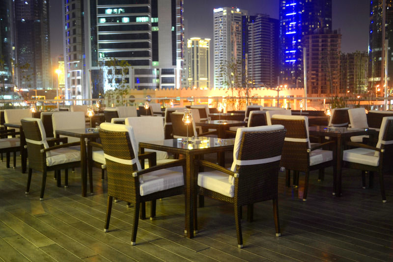 Magnum Hotel & Suites West Bay Doha Bagian luar foto