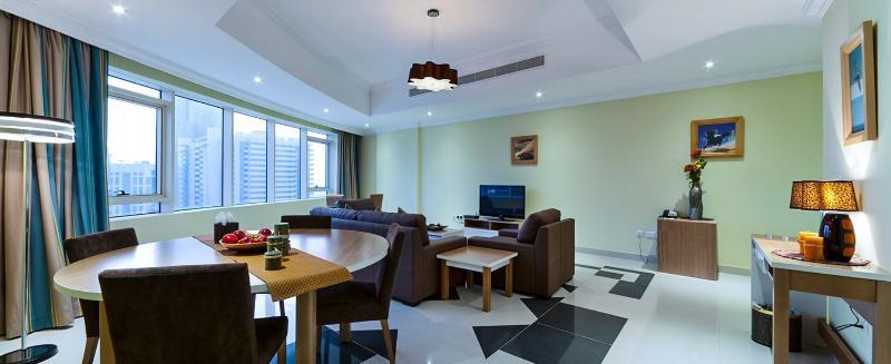 Magnum Hotel & Suites West Bay Doha Bagian luar foto